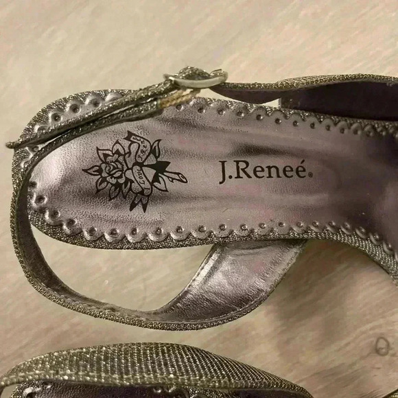 J.Renee Women's Dayna Slingback Pump 9.5 - Picture 4 of 9